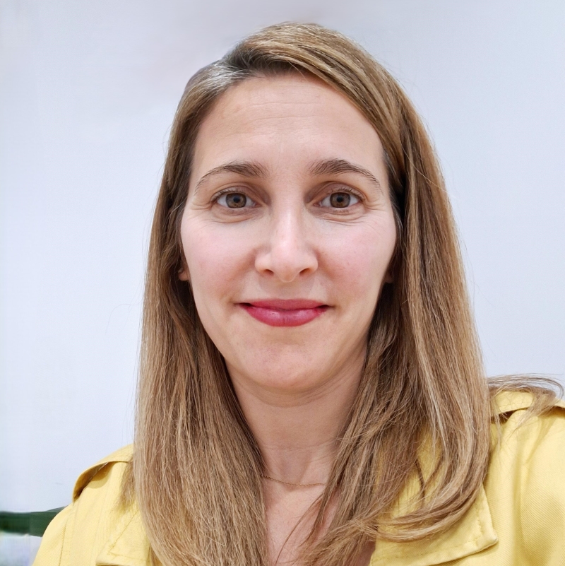 A portrait foto of Bamboos´s Director Dr. Luciana Nigro PhD
